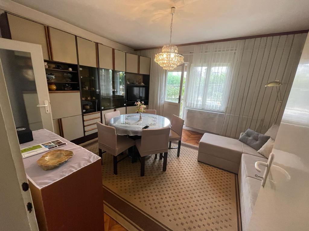Appartamento Apartman Pcelica Pola Esterno foto