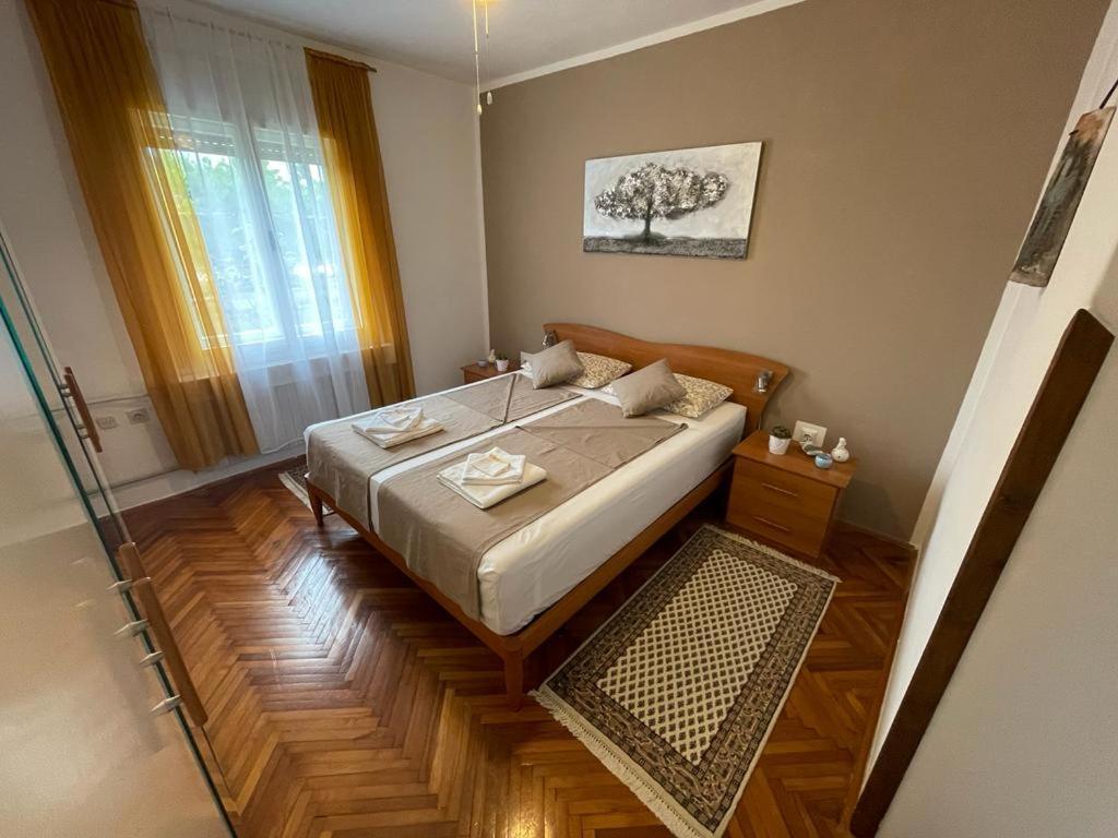 Appartamento Apartman Pcelica Pola Esterno foto