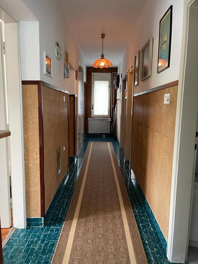 Appartamento Apartman Pcelica Pola Esterno foto